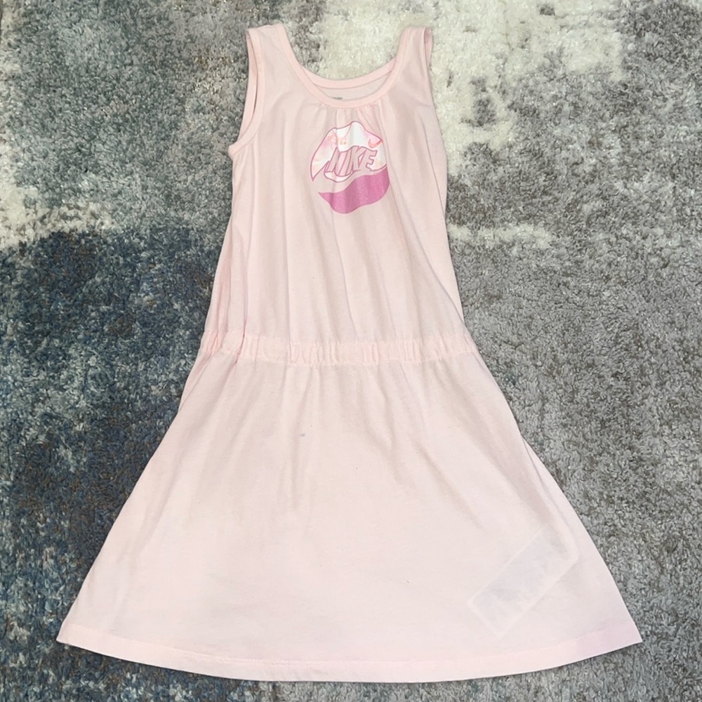 Nike Girl Light Pink Dress Size 6X